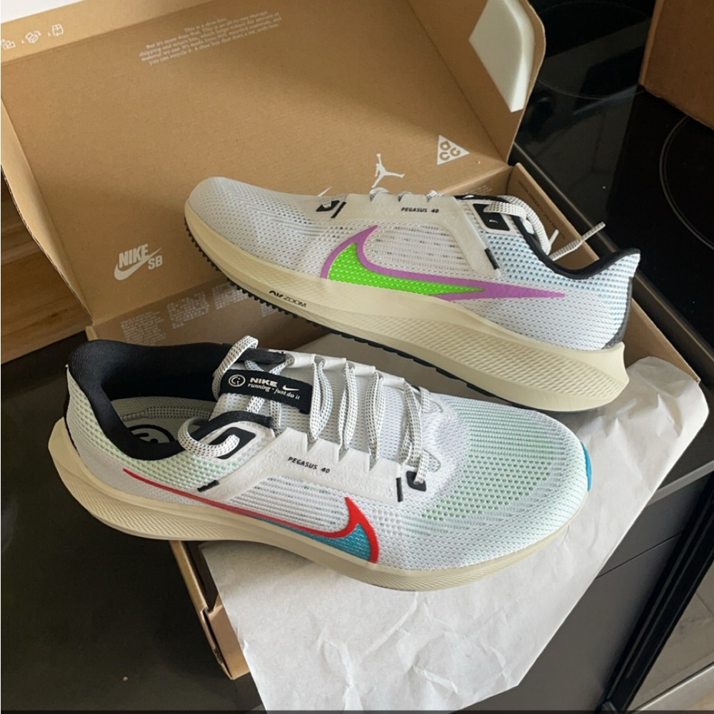 Nike Air Zoom Pegasus 40 SE White Multicolor